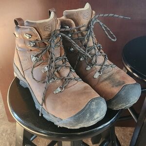 Keen Pyrenees Hiking Boots